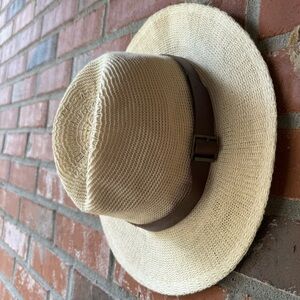 Goorin Bros Cream Fedora Hat with Brown Band
